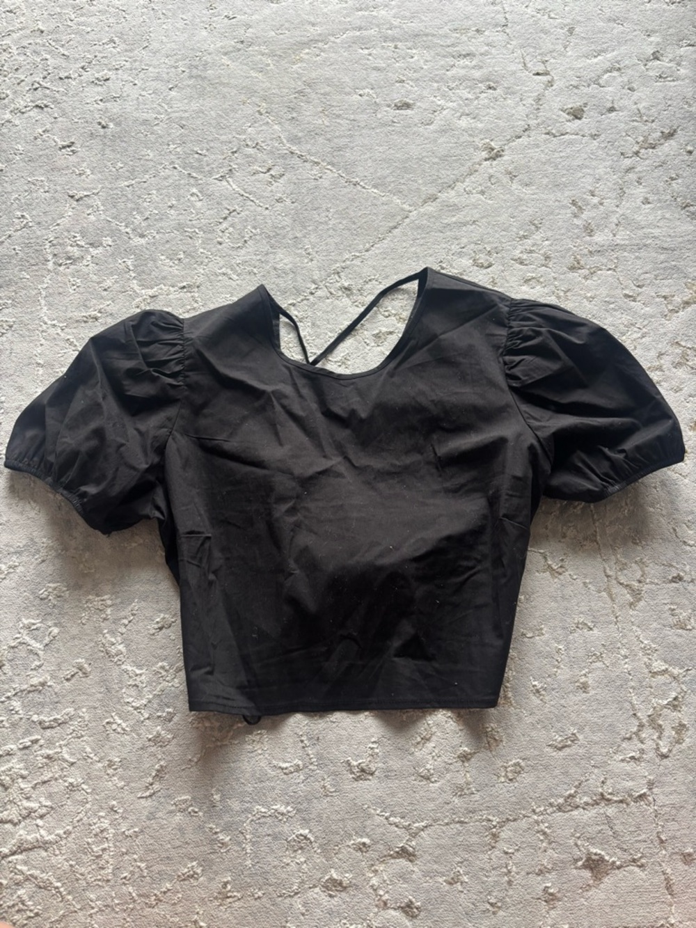Kendall and Kylie puff sleeve top